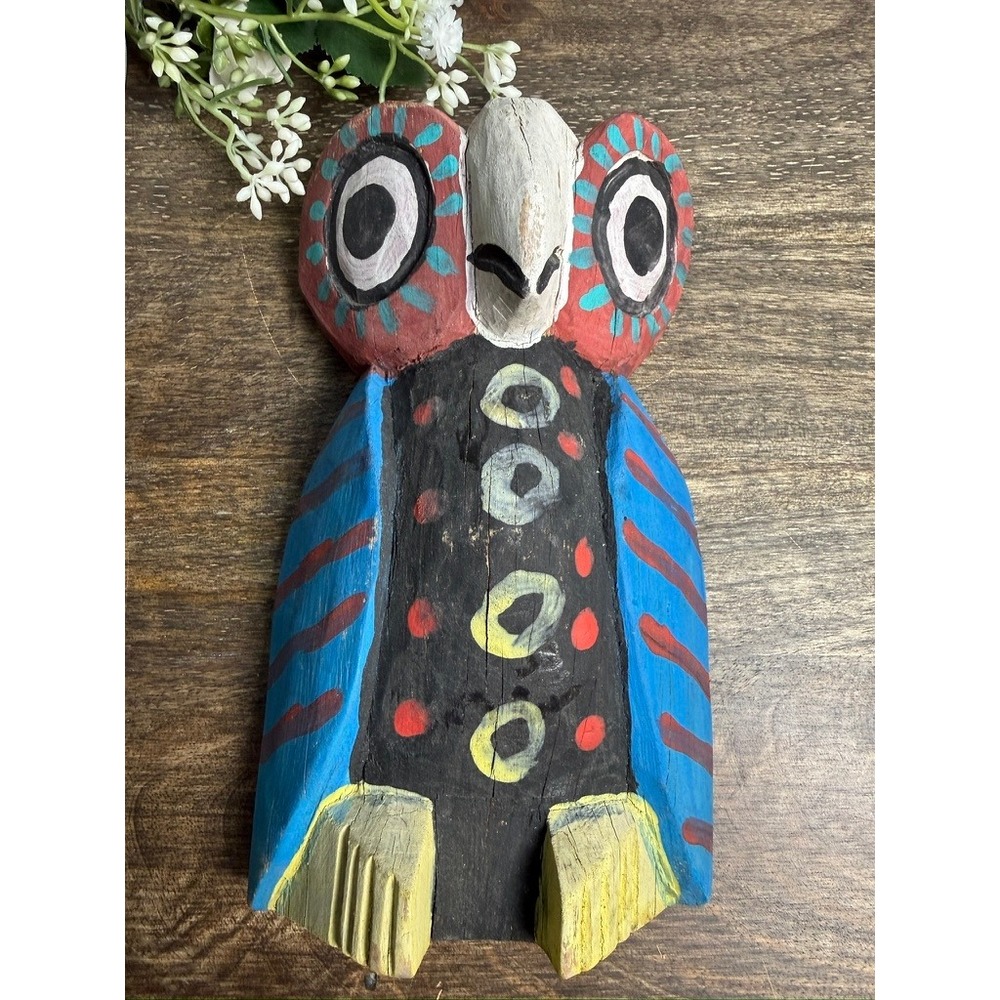 Vintage Hand Carved Wood Owl Folk Art Painted Primitive Outsider Art 9 inch